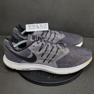 Nike Men's Black and Gray Athletic Shoes